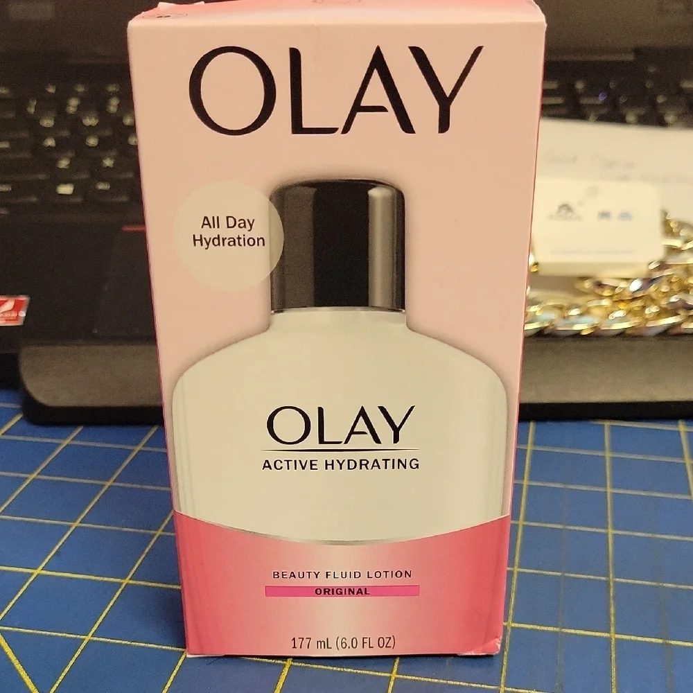 Olay Active Hydrating Beauty Fluid Lotion New In Box